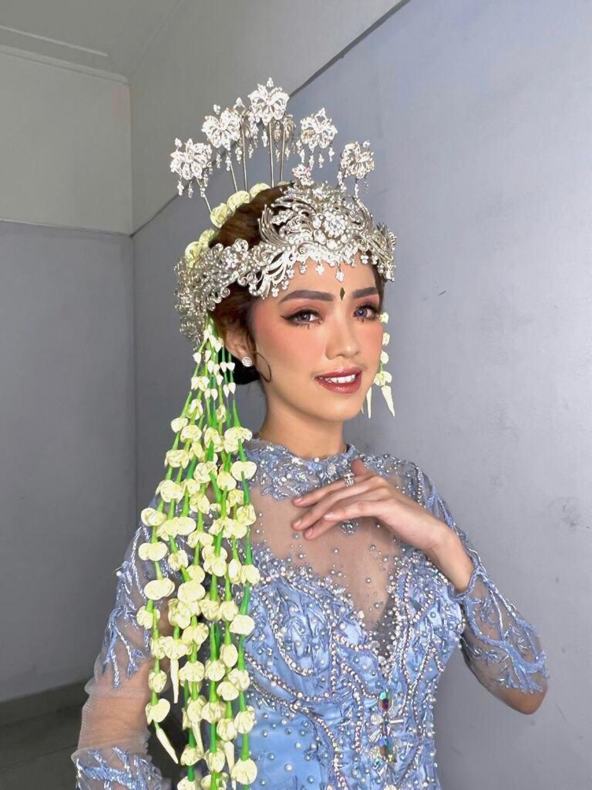 TATA RIAS PENGANTIN TATA RIAS PENGANTIN